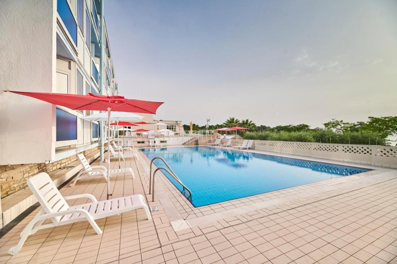 Hotel Plavi Plava Laguna Porec Esterno foto