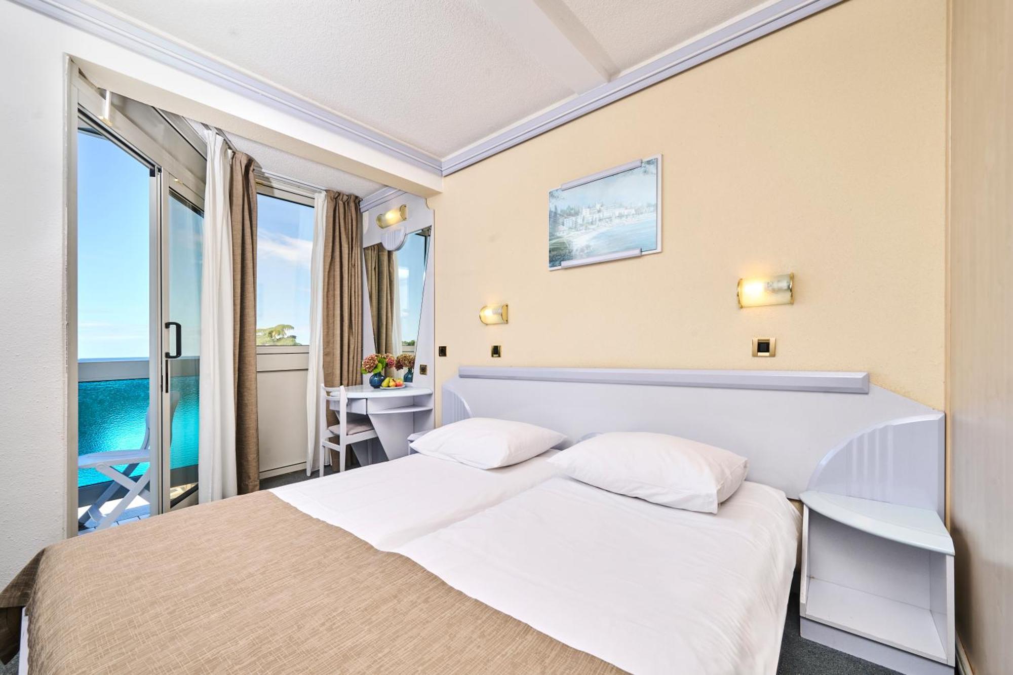 Hotel Plavi Plava Laguna Porec Esterno foto