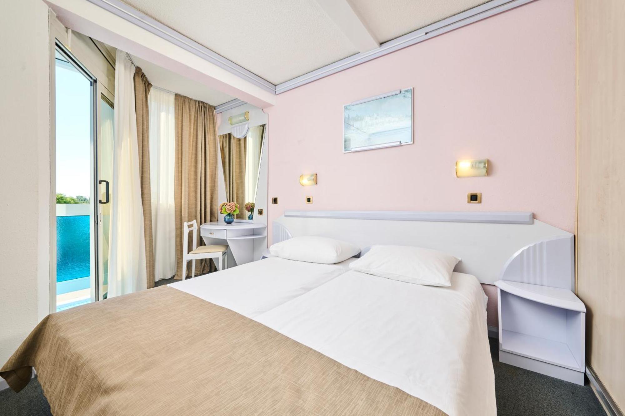Hotel Plavi Plava Laguna Porec Esterno foto