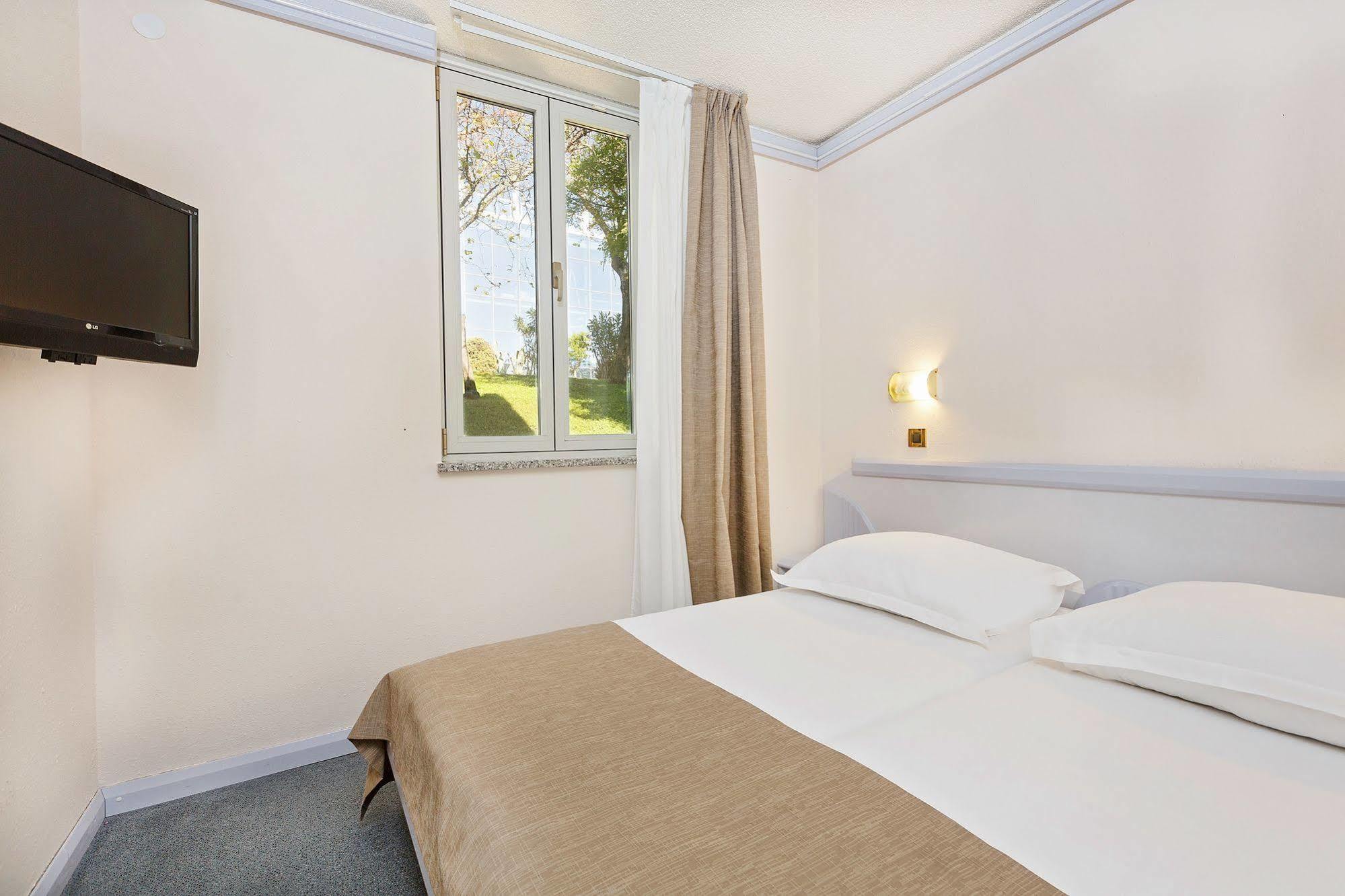 Hotel Plavi Plava Laguna Porec Esterno foto